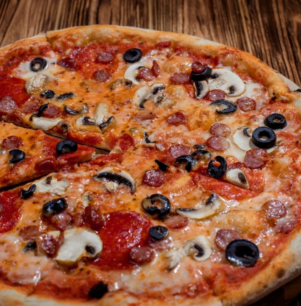 Au Pain Du Rhony Boulangerie A Codognan La Pizza Du Mois